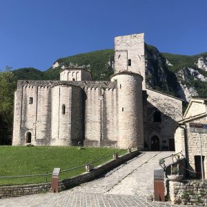 Abbazia di San Vittore alle Chiuse