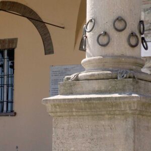 La Colonna dell'Ospitalità a Bertinoro